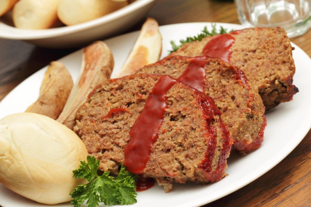 How do you keep meatloaf moist when cooking